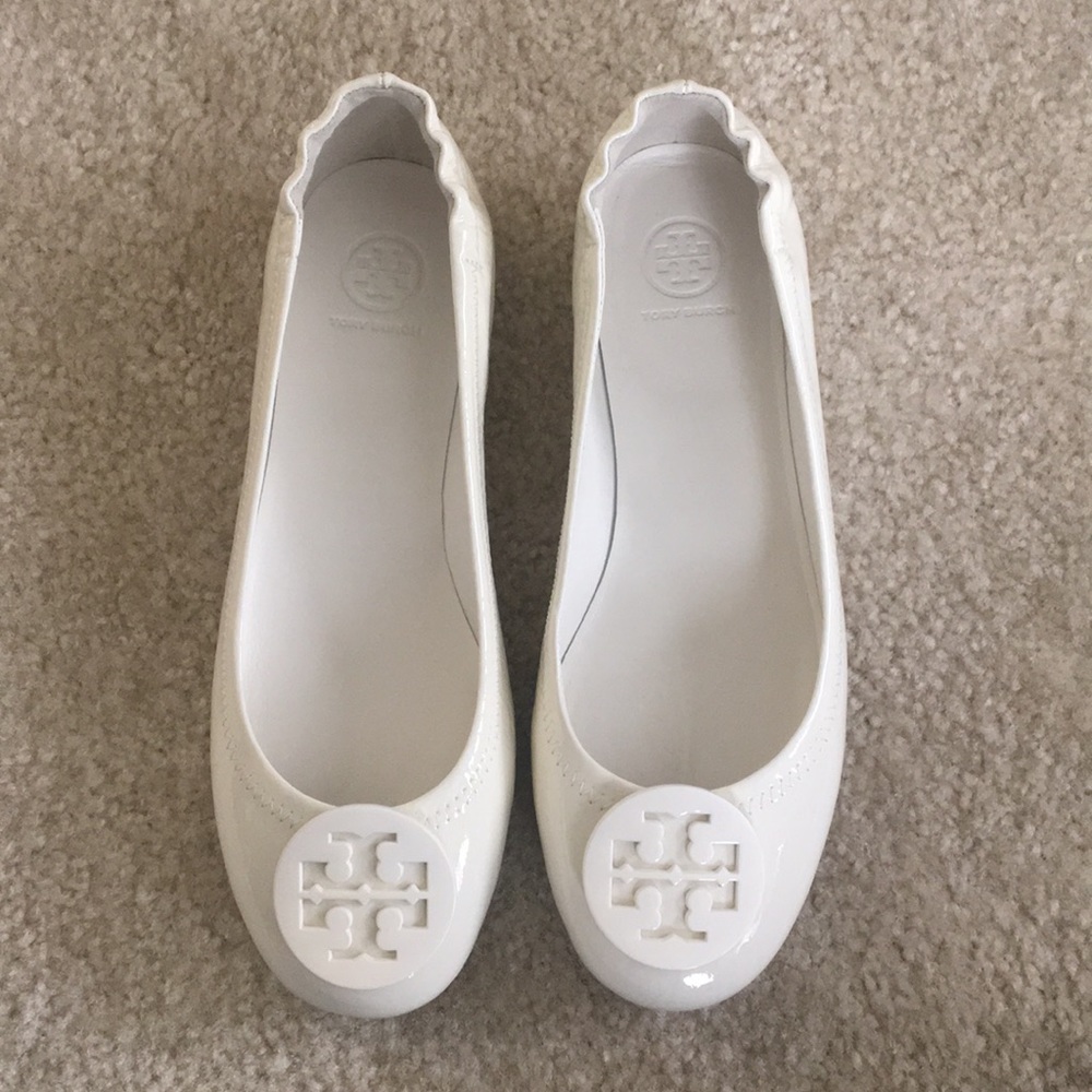 Tory Burch Minnie Patent White Flats Size 8.5